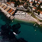The Beachfront Old Town *