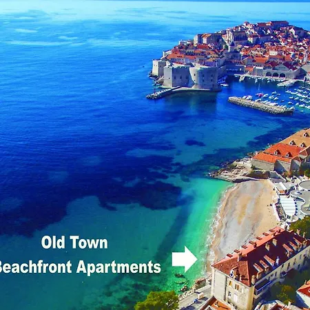The Beachfront Old Town Apartment *