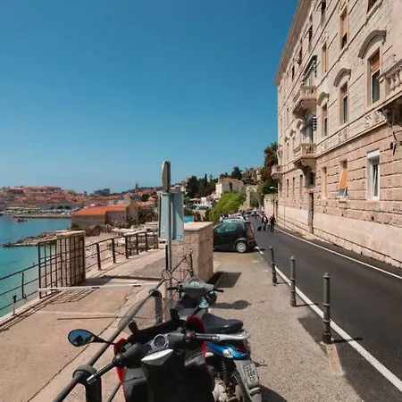 The Beachfront Old Town Apartment Dubrovnik