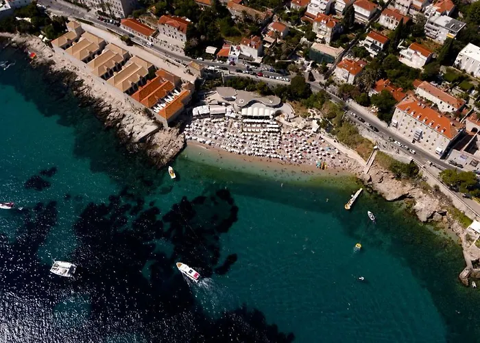 The Beachfront Old Town *