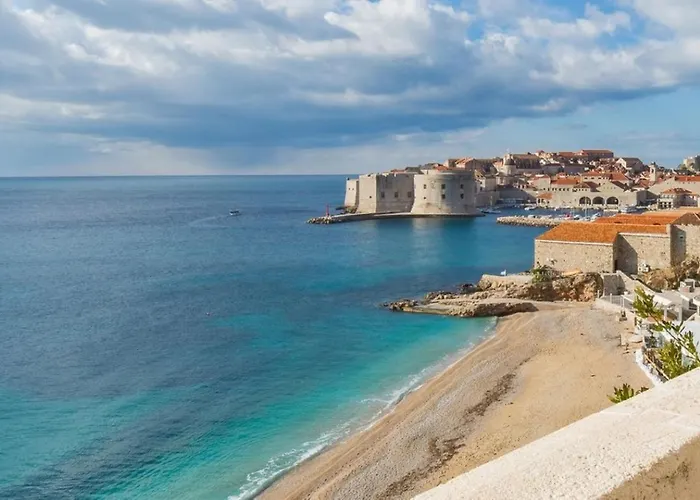 The Beachfront Old Town *