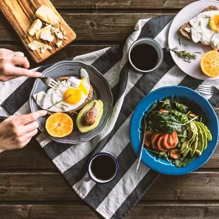 The Beachfront Old Town Apartamento