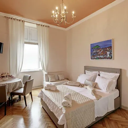 The Beachfront Old Town *